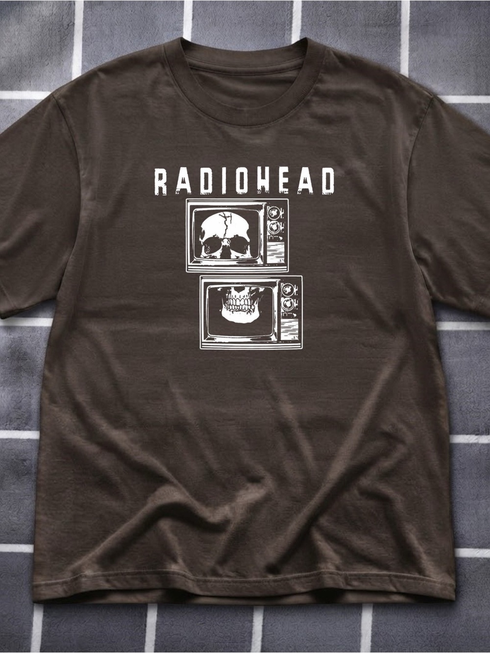 Gildan Radiohead Graphic Skull TV Tee - Brown